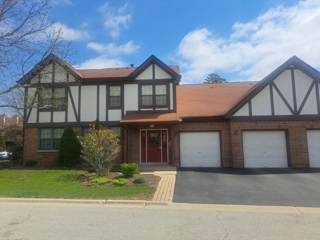 216 Stoneybrook Lane 2C, Bloomingdale, IL 60108