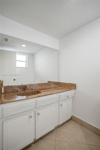 3940 NW 42nd Ave 320, Lauderdale Lakes, FL 33319