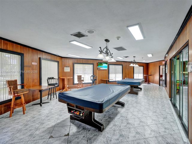 3940 NW 42nd Ave 320, Lauderdale Lakes, FL 33319