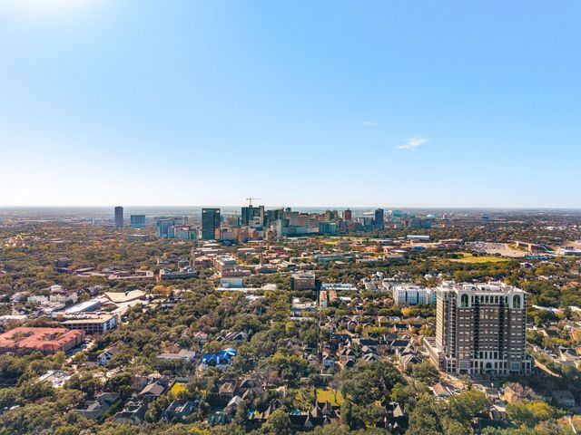 4116 Bissonnet Street, Houston, TX 77005