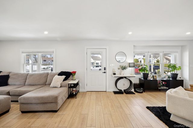 1361 Kew Avenue, Hewlett, NY 11557