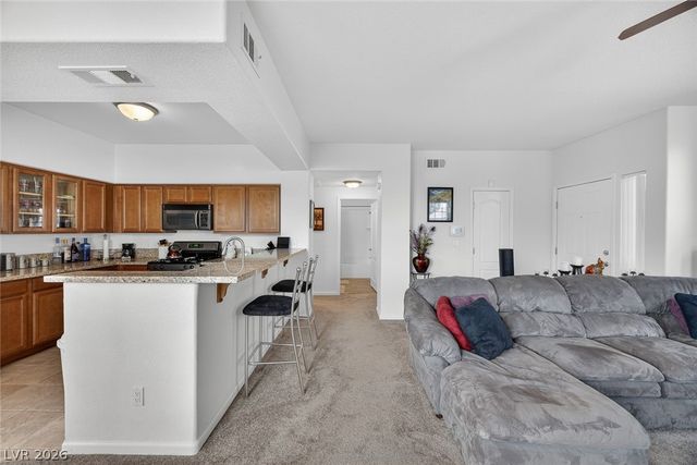 10245 King Henry Avenue 102, Las Vegas, NV 89144