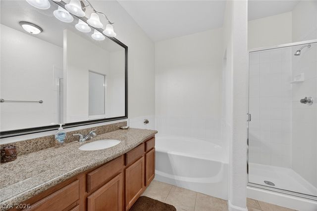 10245 King Henry Avenue 102, Las Vegas, NV 89144