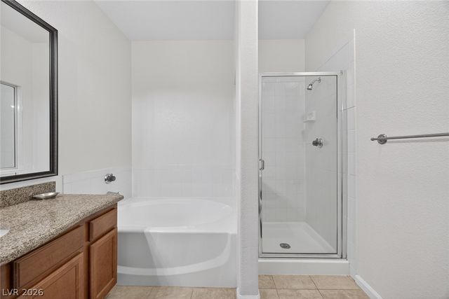 10245 King Henry Avenue 102, Las Vegas, NV 89144