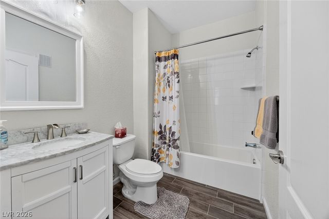 10245 King Henry Avenue 102, Las Vegas, NV 89144