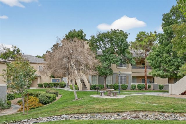 10245 King Henry Avenue 102, Las Vegas, NV 89144