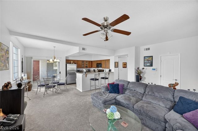 10245 King Henry Avenue 102, Las Vegas, NV 89144