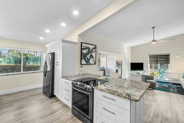 732 Lago Road, Delray Beach, FL 33445