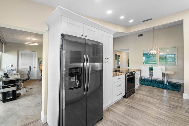 732 Lago Road, Delray Beach, FL 33445