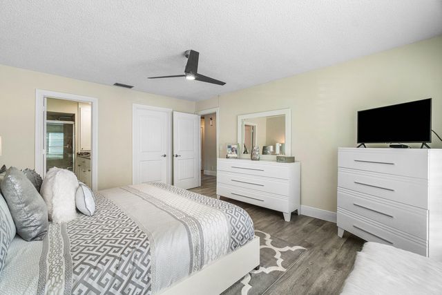 732 Lago Road, Delray Beach, FL 33445