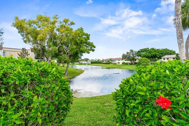 732 Lago Road, Delray Beach, FL 33445