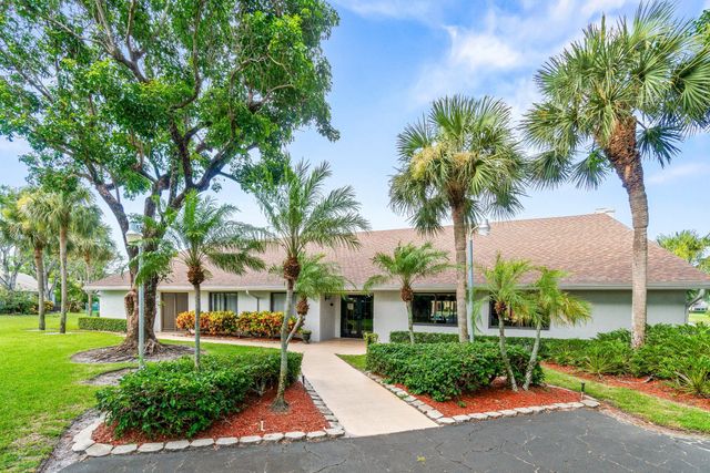 732 Lago Road, Delray Beach, FL 33445