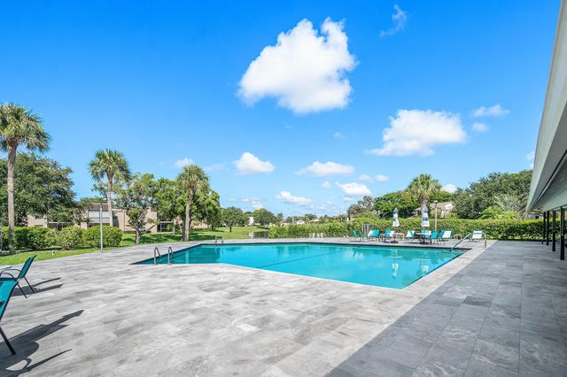 732 Lago Road, Delray Beach, FL 33445
