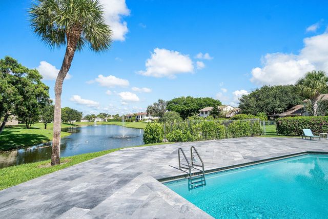 732 Lago Road, Delray Beach, FL 33445