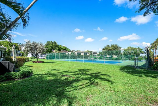 732 Lago Road, Delray Beach, FL 33445