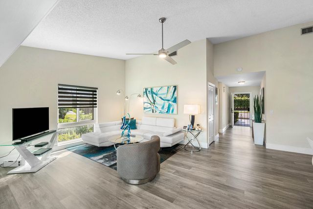 732 Lago Road, Delray Beach, FL 33445