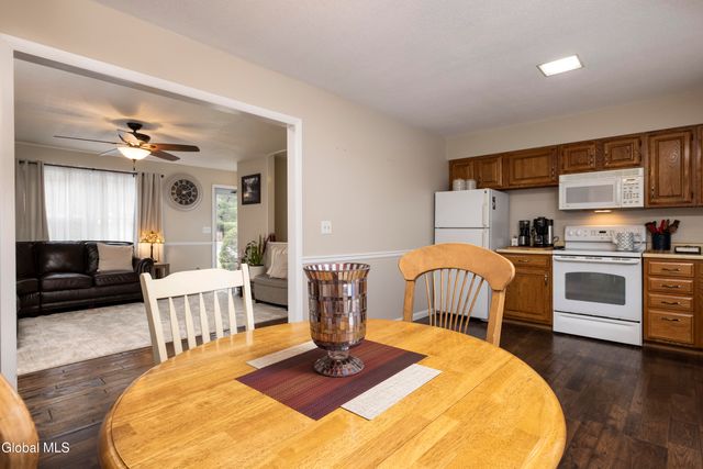 12 Pinewood Hollow Road, Queensbury, NY 12804