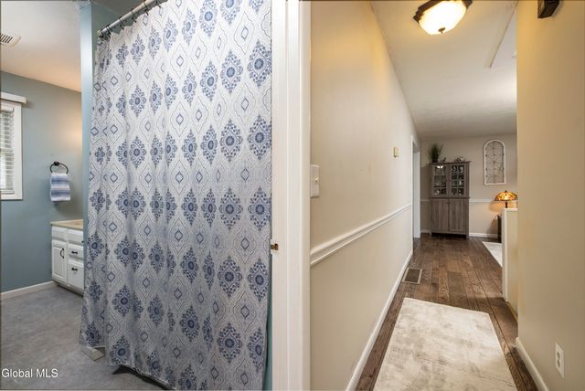 12 Pinewood Hollow Road, Queensbury, NY 12804