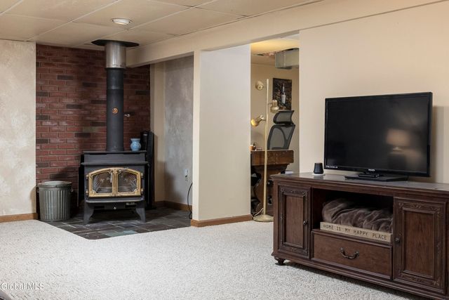 12 Pinewood Hollow Road, Queensbury, NY 12804