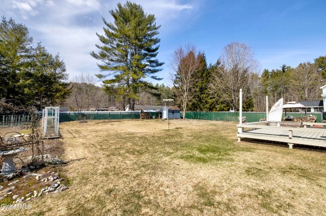 12 Pinewood Hollow Road, Queensbury, NY 12804