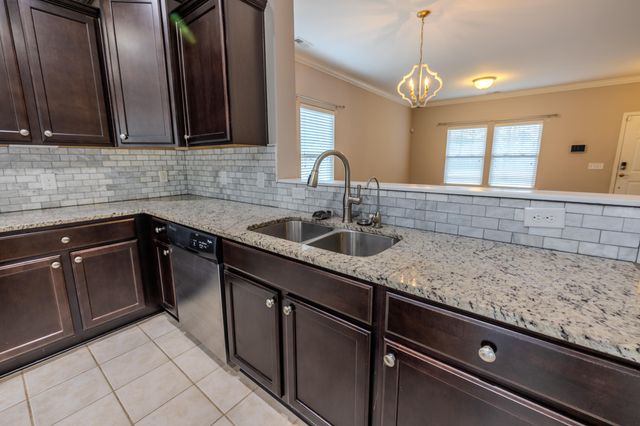 106 Scotland Drive, Summerville, SC 29483