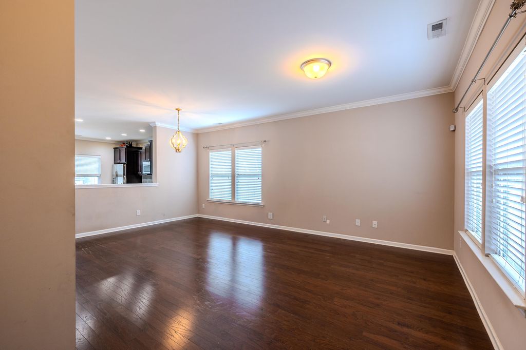 Image 14 of property listing at 106 Scotland Drive, Summerville, SC 29483