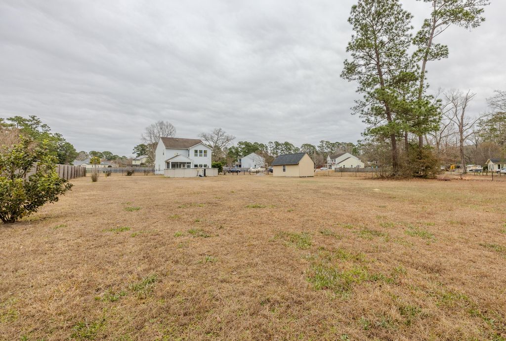 Image 45 of property listing at 106 Scotland Drive, Summerville, SC 29483