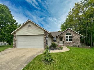 308 Ridgeland Circle, Howard, OH 43028