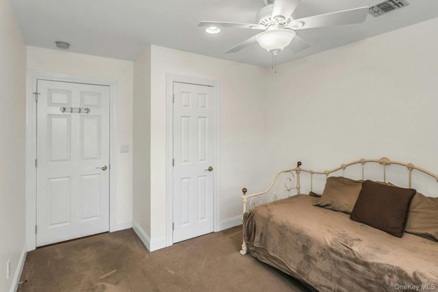 986 Madeira Boulevard, Melville, NY 11747