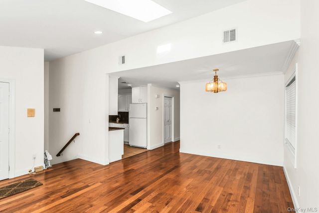 986 Madeira Boulevard, Melville, NY 11747