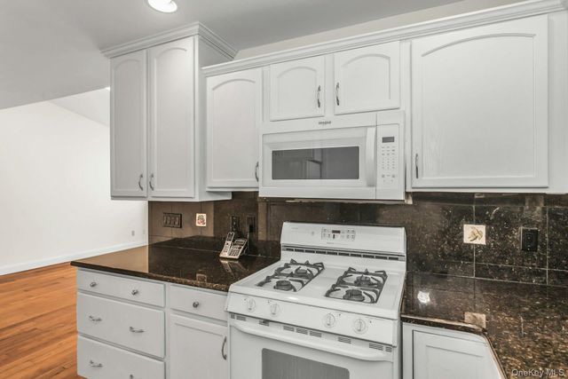 986 Madeira Boulevard, Melville, NY 11747