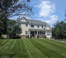 1519 Frank St, Scotch Plains Twp., NJ 07076