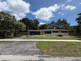252 SW 61st Ave, Plantation, FL 33317