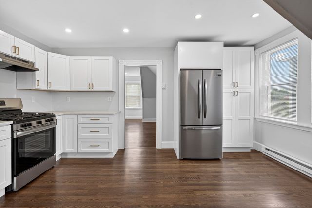 21 Dunlap St 3, Salem, MA 01970