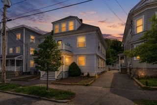 21 Dunlap St 3, Salem, MA 01970