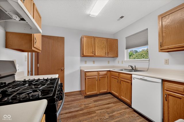 7449 Grandview Drive, Avon, IN 46123