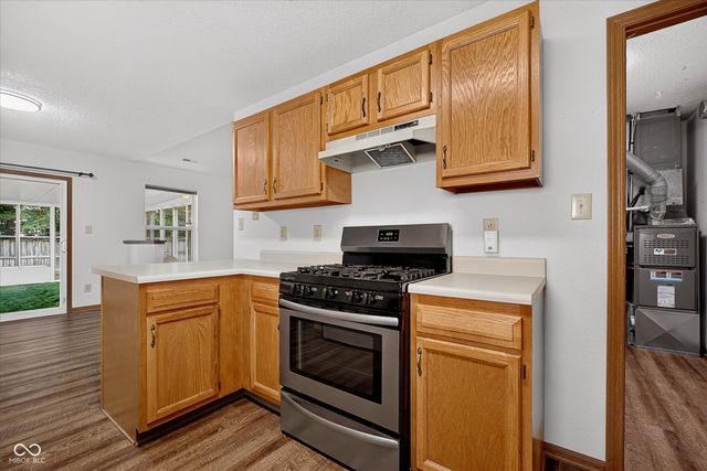 7449 Grandview Drive, Avon, IN 46123