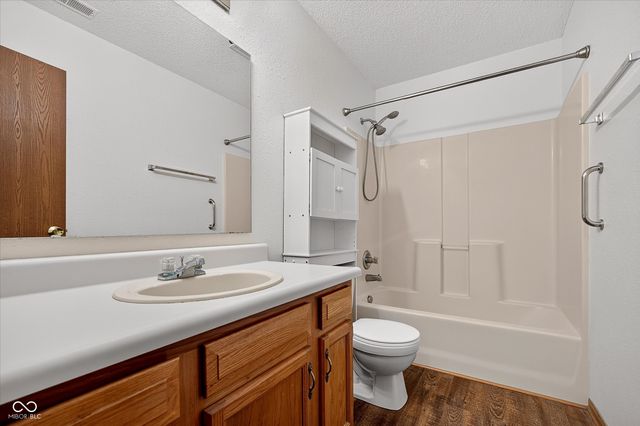 7449 Grandview Drive, Avon, IN 46123