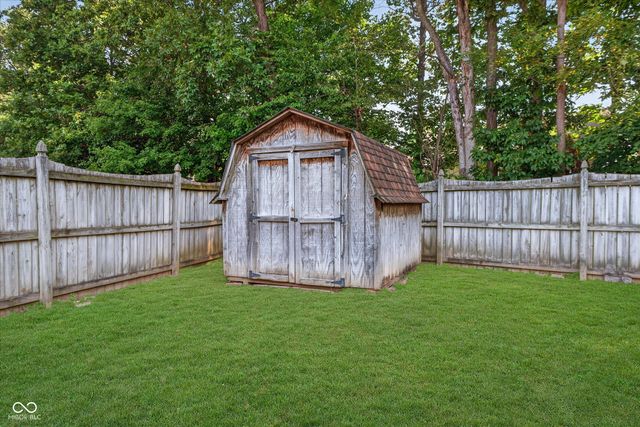 7449 Grandview Drive, Avon, IN 46123