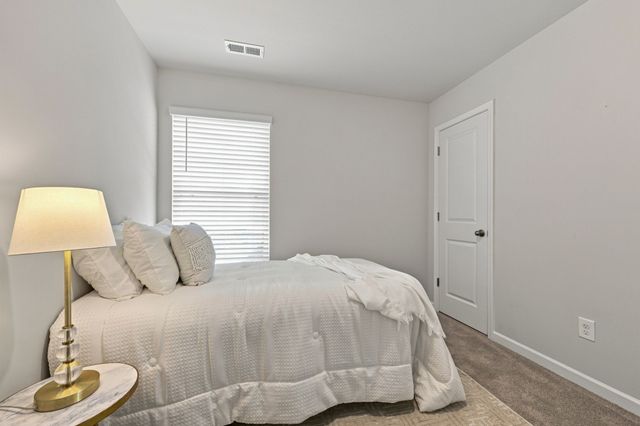 1003 Autumnwood Drive, Dickson, TN 37055