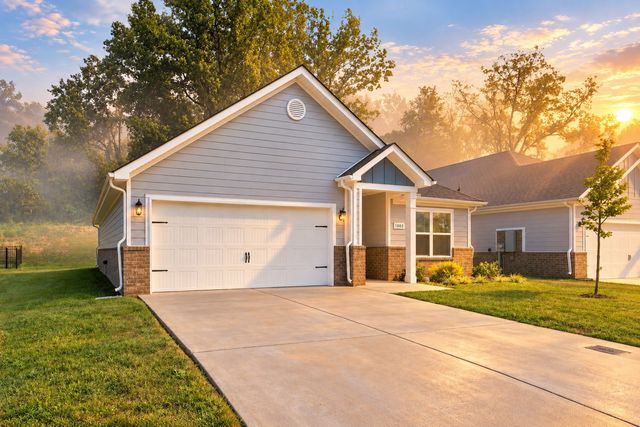 1003 Autumnwood Drive, Dickson, TN 37055