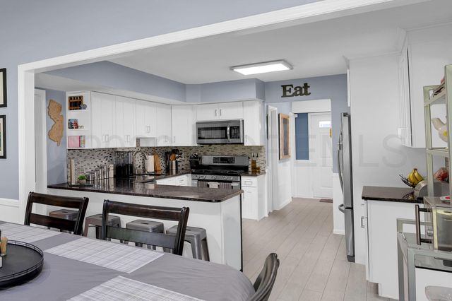 12 Yellowstone Lane, Howell, NJ 07731