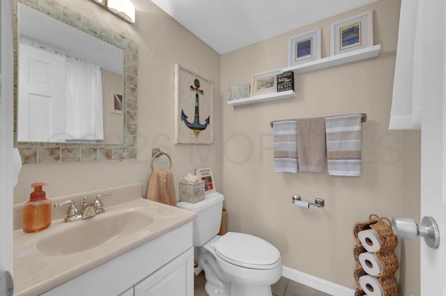 12 Yellowstone Lane, Howell, NJ 07731