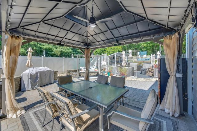 12 Yellowstone Lane, Howell, NJ 07731