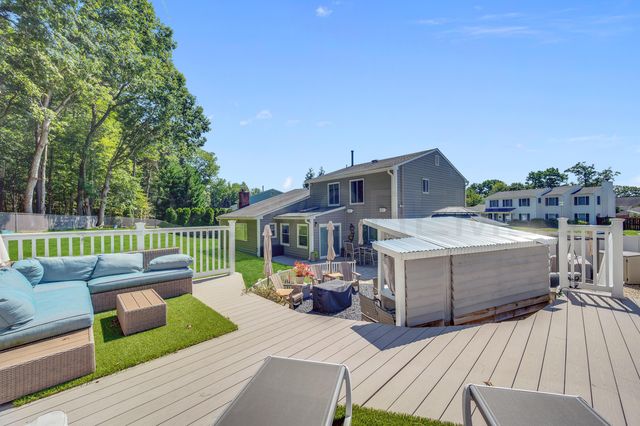 12 Yellowstone Lane, Howell, NJ 07731