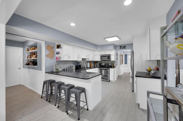 12 Yellowstone Lane, Howell, NJ 07731