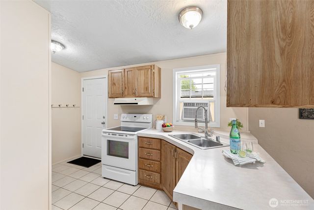 981 NW Mahogany Lane, Silverdale, WA 98383