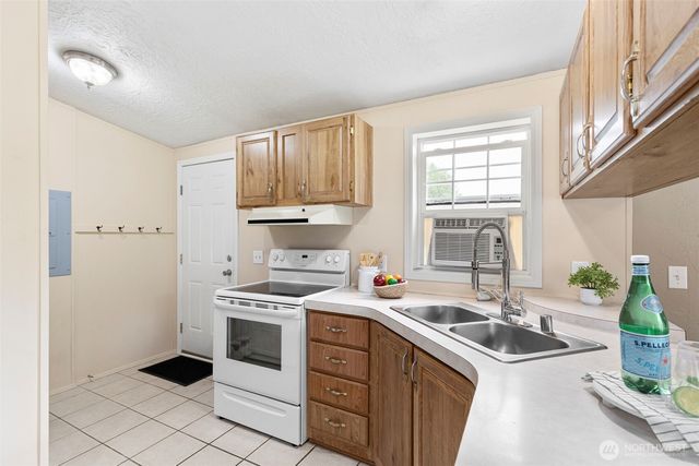 981 NW Mahogany Lane, Silverdale, WA 98383