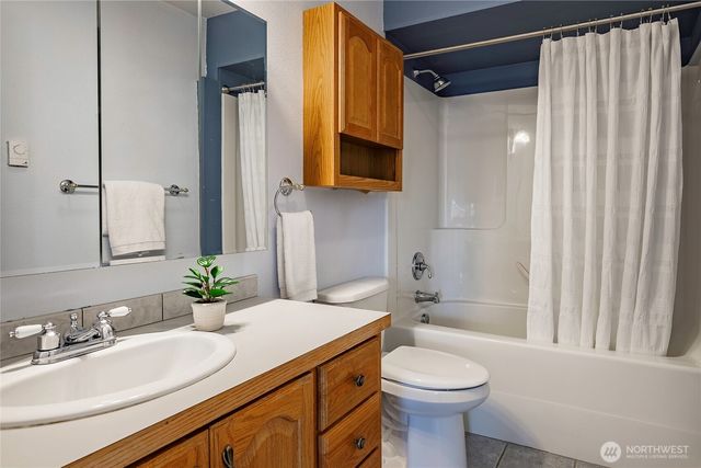 4410 Glasgow Way, Anacortes, WA 98221