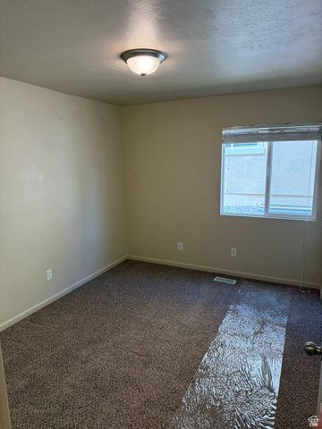 15158 S EAGLE CHASE DR, Draper, UT 84020